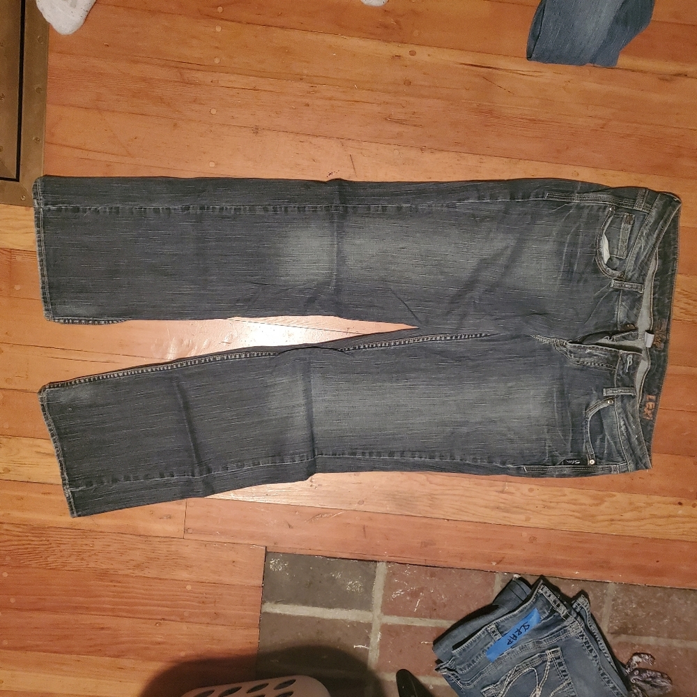 EUC 34x35 Silver Jeans "Lexi"